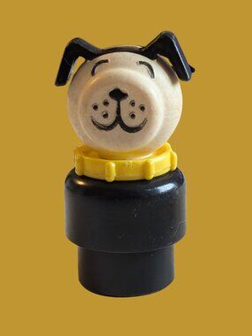 10/$25 Vintage 1980's Fisher-Price Little People Dog with Yellow Collar
